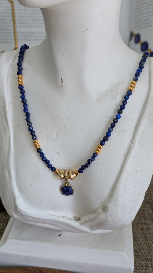 COLLIER REINE D'EGYPTE